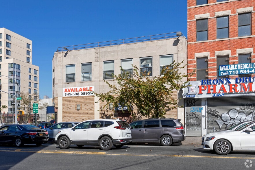 441 E Tremont Ave, Bronx, NY for lease - Building Photo - Image 2 of 3