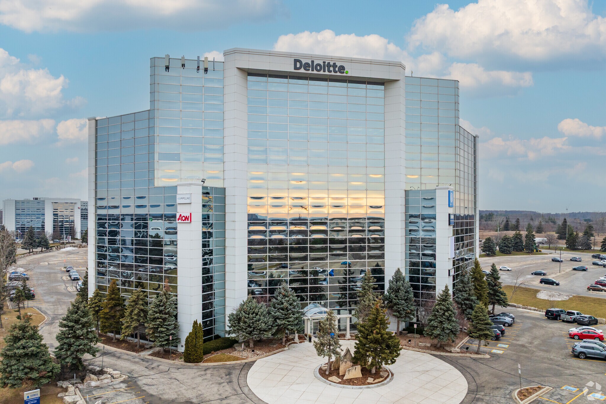 5500 N Service Rd, Burlington, ON à louer Photo du bâtiment- Image 1 de 17