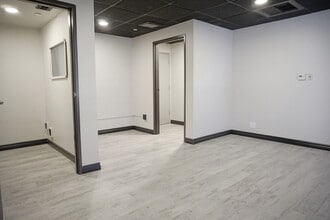 639 S Glenwood Pl, Burbank, CA for lease Interior Photo- Image 1 of 7