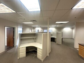 777 Beachway Dr, Indianapolis, IN for lease Interior Photo- Image 2 of 9