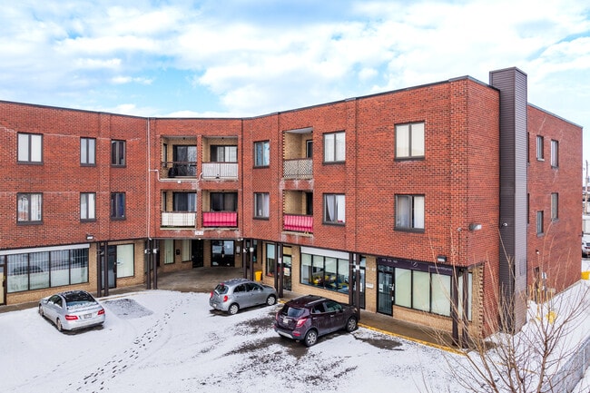 Plus de détails pour 7465-7467 Av André-Ampère, Montréal, QC - Bureau/Commerce de détail à louer