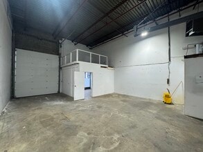 1311 Valmont Way, Richmond, BC à louer Photo intérieure- Image 1 de 4