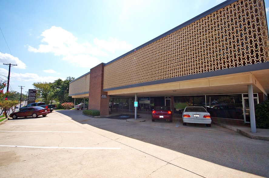 2210 Line Ave, Shreveport, LA à louer - Photo du bâtiment - Image 2 de 3