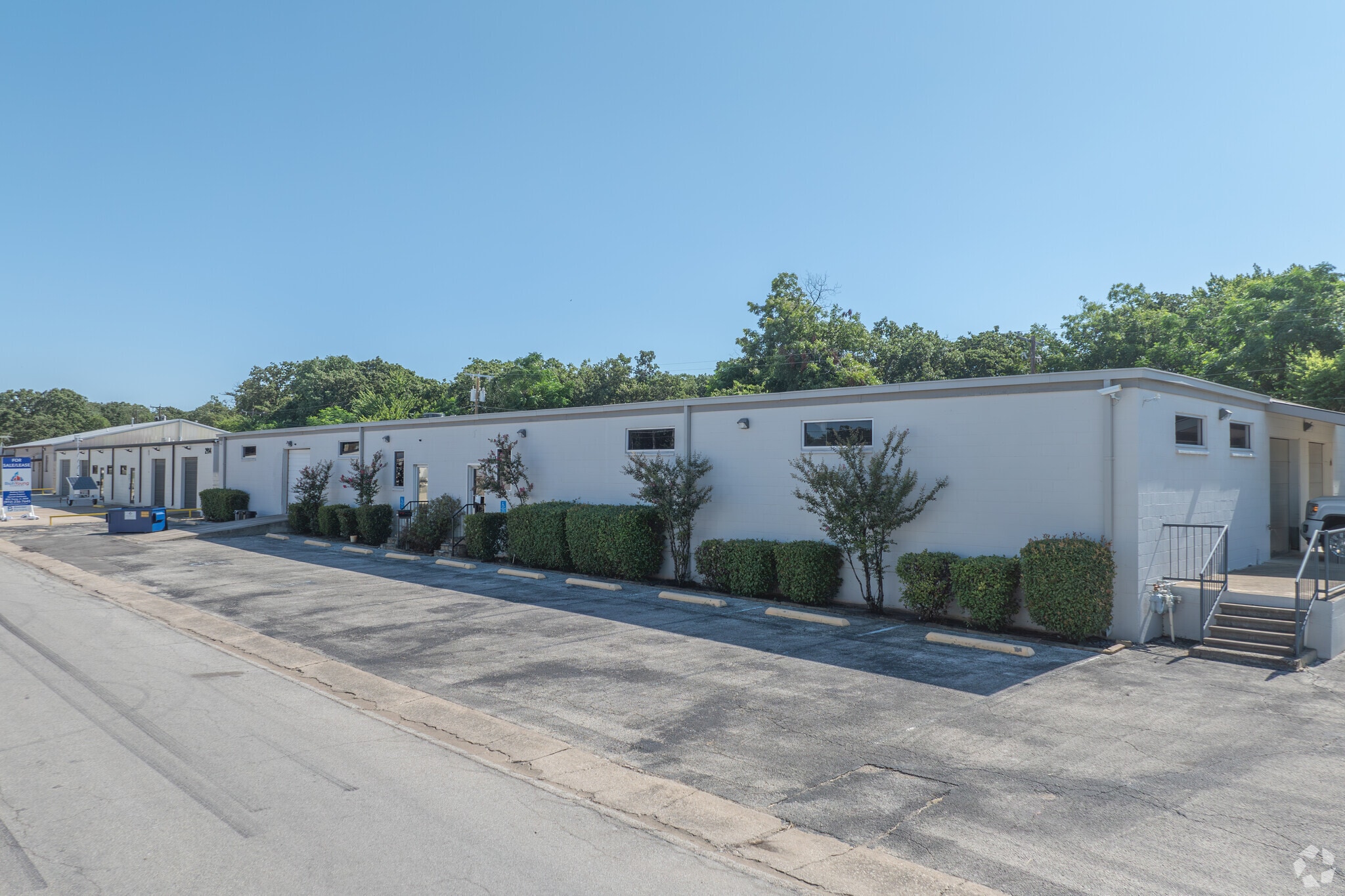 2910 Edith Ln, Haltom City, TX for sale Primary Photo- Image 1 of 26