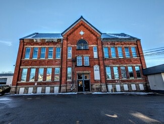 Plus de détails pour 2617 Peach St, Erie, PA - Bureau/Commerce de détail, Local d'activités à louer