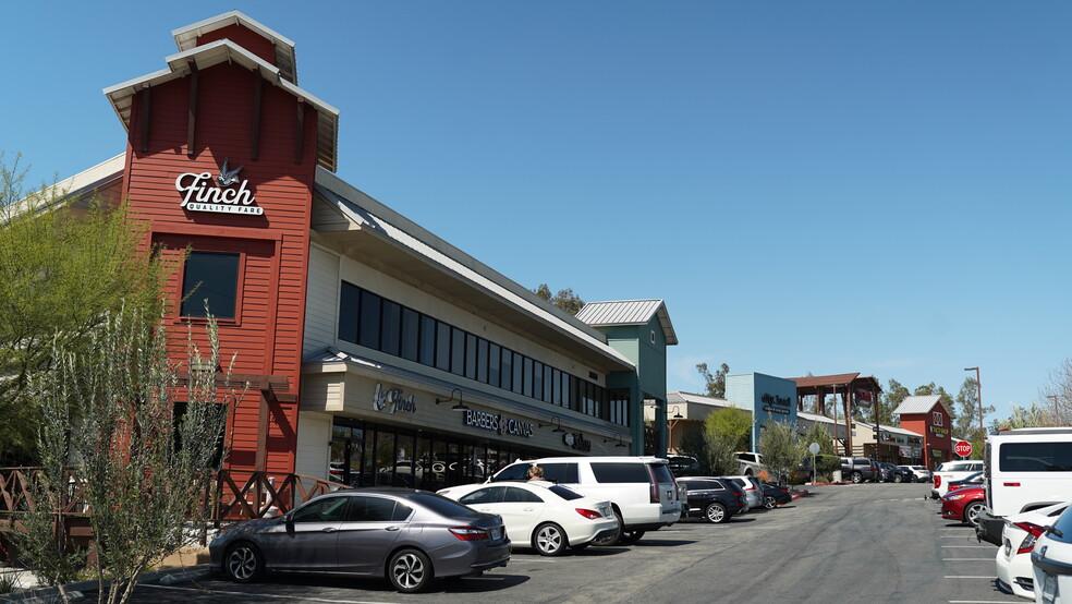 32395A-32395B Clinton Keith Rd, Wildomar, CA for lease - Building Photo - Image 1 of 20
