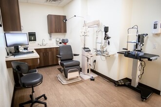 18404 N Tatum Blvd, Phoenix, AZ à louer Photo intérieure- Image 2 de 14