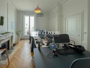 Bureau dans Lyon à louer Photo intérieure- Image 2 de 11