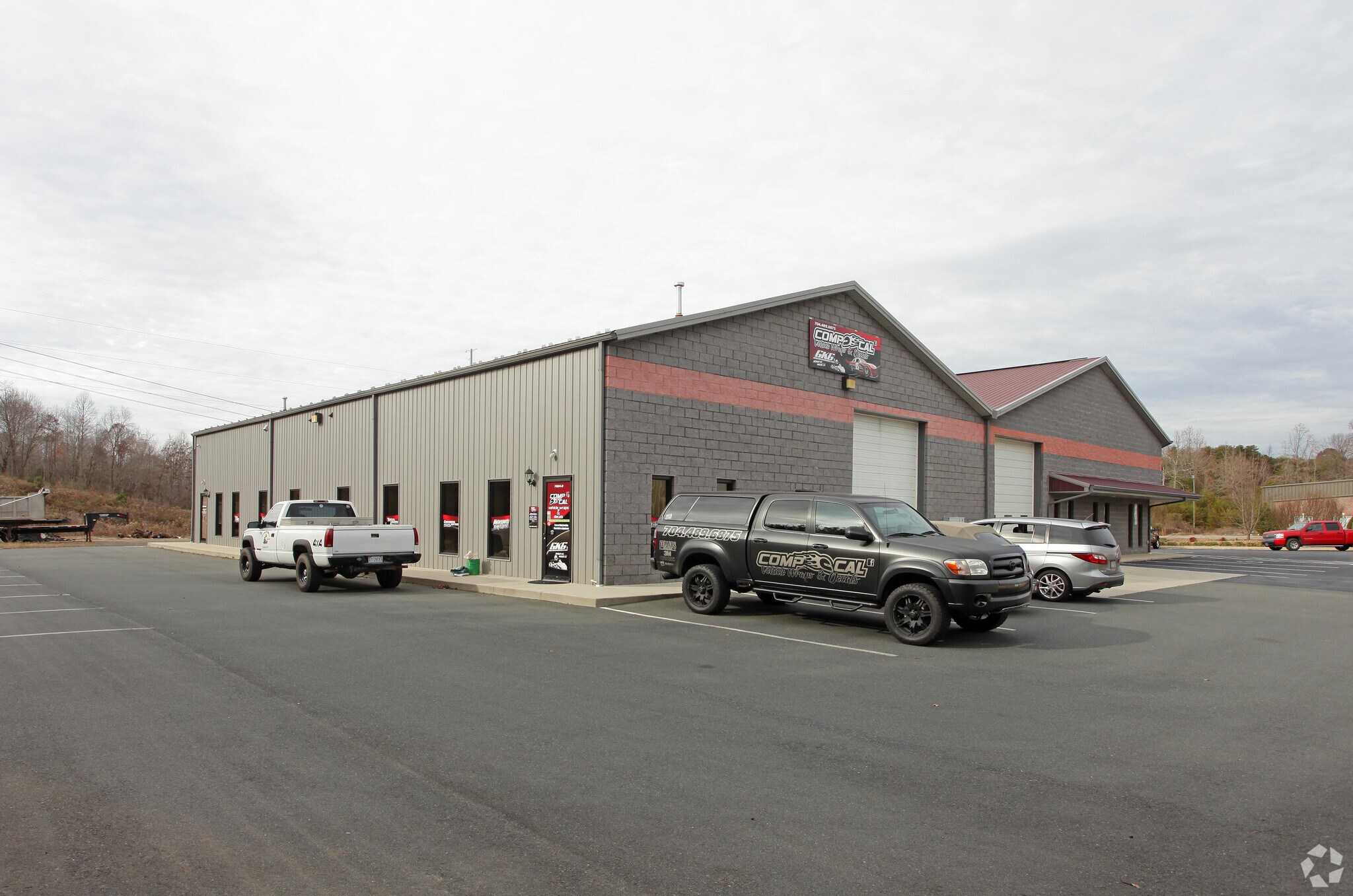 7804 Commerce Dr, Denver, NC à louer Photo principale- Image 1 de 5