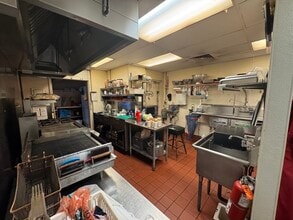 8650-8680 Miramar Rd, San Diego, CA for lease Interior Photo- Image 2 of 7