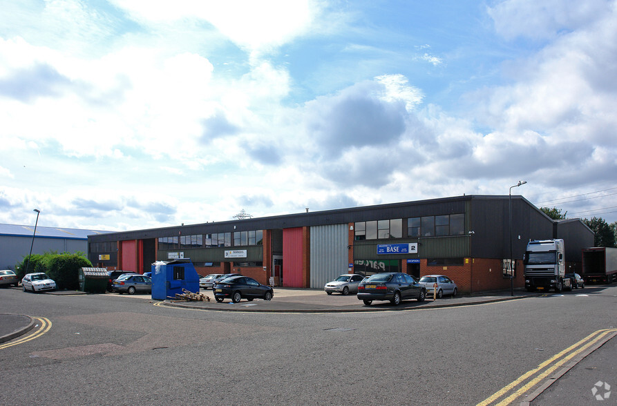 Southend Rd, Woodford Green for lease - Building Photo - Image 3 of 4