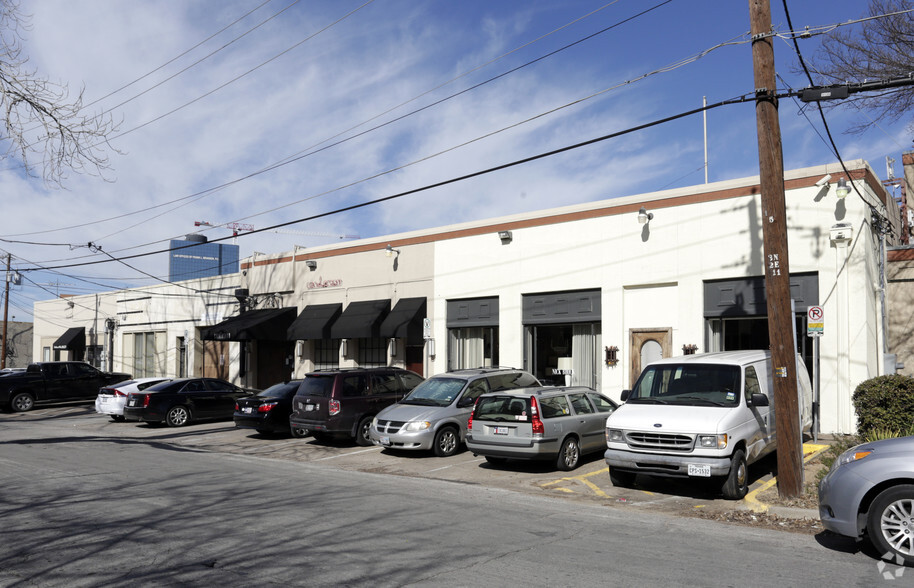 5039-5045 Willis Ave, Dallas, TX for lease - Building Photo - Image 3 of 4