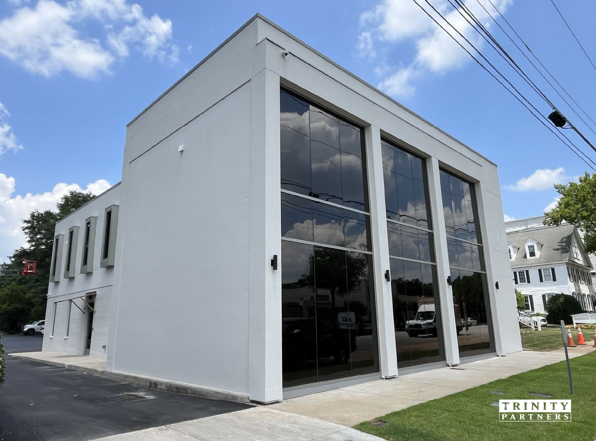 2717 Devine St, Columbia, SC for lease Building Photo- Image 1 of 5