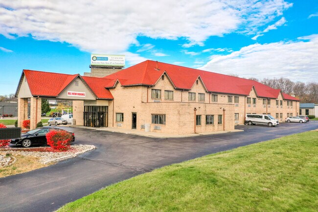 Plus de détails pour 3510 Commerce Dr, Franklin, OH - Services hôteliers à vendre