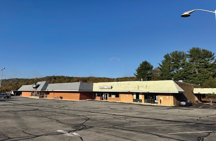 431 County Road 513, Califon, NJ à louer - Photo du bâtiment - Image 3 de 3