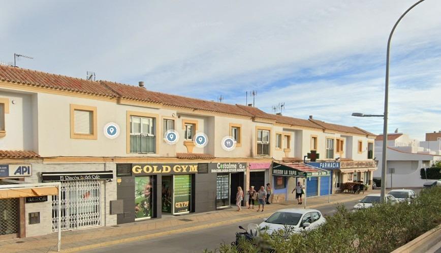 Commerce de détail dans Vera à vendre Photo du bâtiment- Image 1 de 3