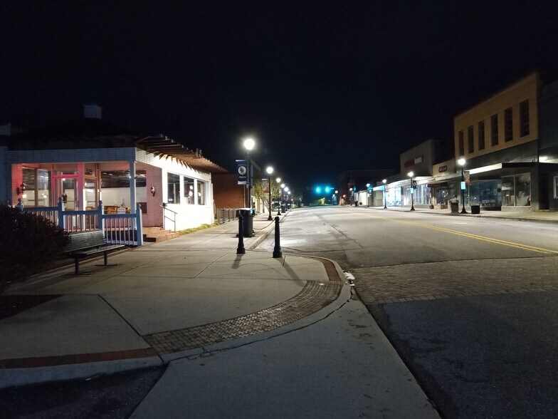 525 Main St, Altavista, VA à vendre - Photo du bâtiment - Image 3 de 38