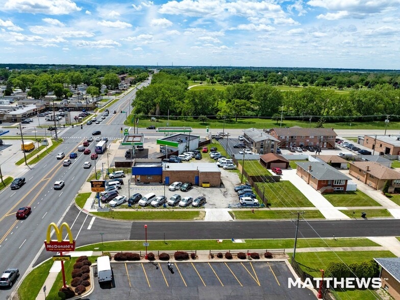 7948 W 79th St, Bridgeview, IL for sale - Building Photo - Image 1 of 3
