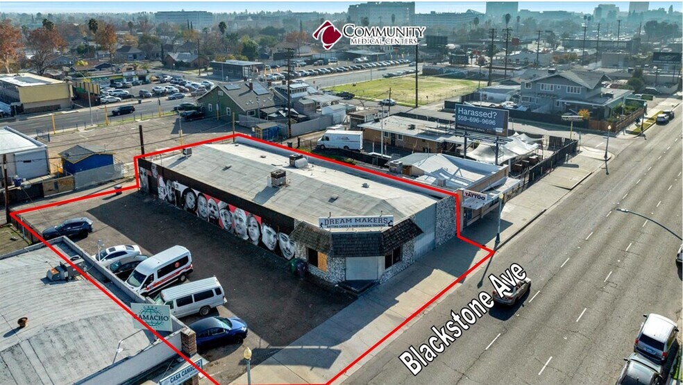 426 N Blackstone Ave, Fresno, CA à vendre - Photo du bâtiment - Image 1 de 12