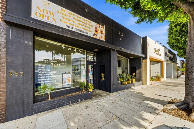 Plus de détails pour 351-353 S Robertson Blvd, Beverly Hills, CA - Commerce de détail à louer