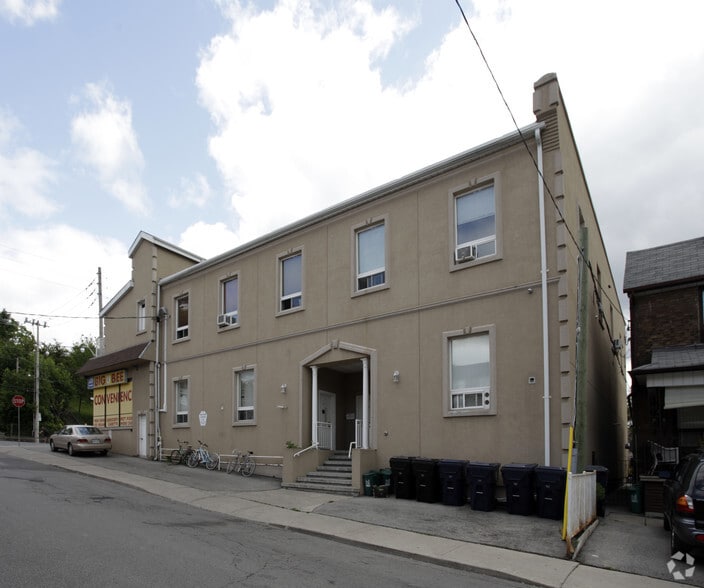 1463 Davenport Rd, Toronto, ON à vendre - Photo du bâtiment - Image 2 de 3