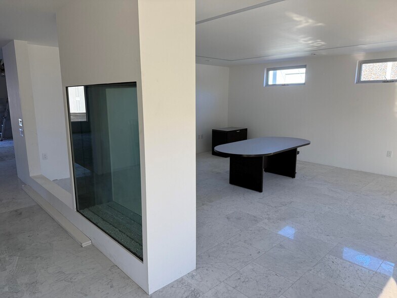 54 Mark Dr, San Rafael, CA à vendre - Photo du bâtiment - Image 3 de 12