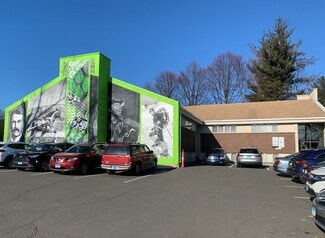 Plus de détails pour 1100 New Britain Ave, West Hartford, CT - Bureau à louer