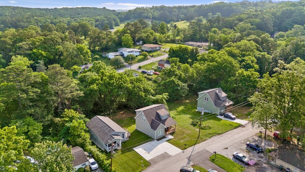 6215 Walden Ave, Chattanooga, TN à vendre - Photo du bâtiment - Image 3 de 6