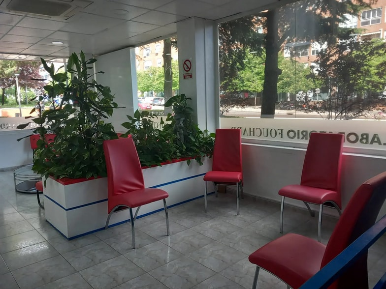 Retail in Coslada, Madrid for lease - Interior Photo - Image 2 of 10
