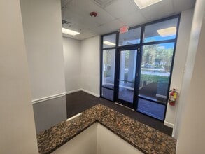 2590 Northbrooke Plaza Dr, Naples, FL à louer Photo intérieure- Image 2 de 7