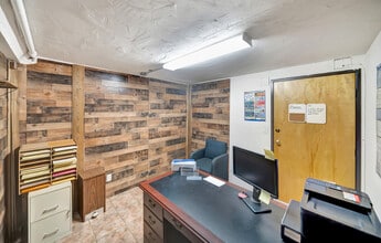 6358-6360 Van Nuys Blvd, Van Nuys, CA for lease Interior Photo- Image 1 of 5