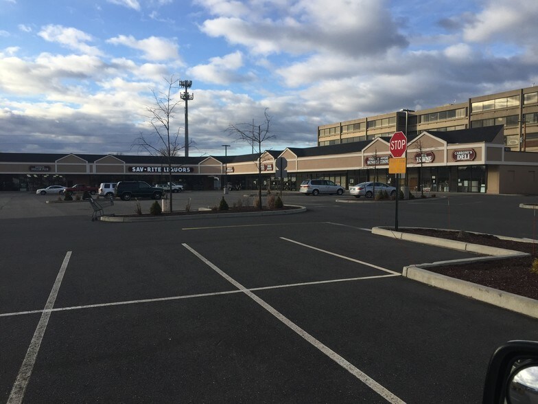 109-117 Washington Ave, North Haven, CT à louer - Autre - Image 2 de 9