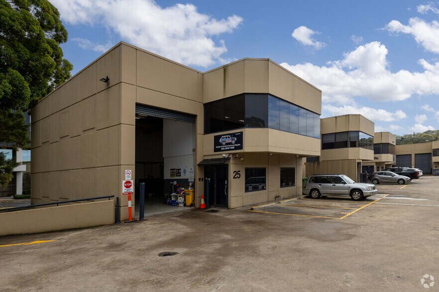 108 Old Pittwater Rd, Brookvale for sale - Building Photo - Image 2 of 5