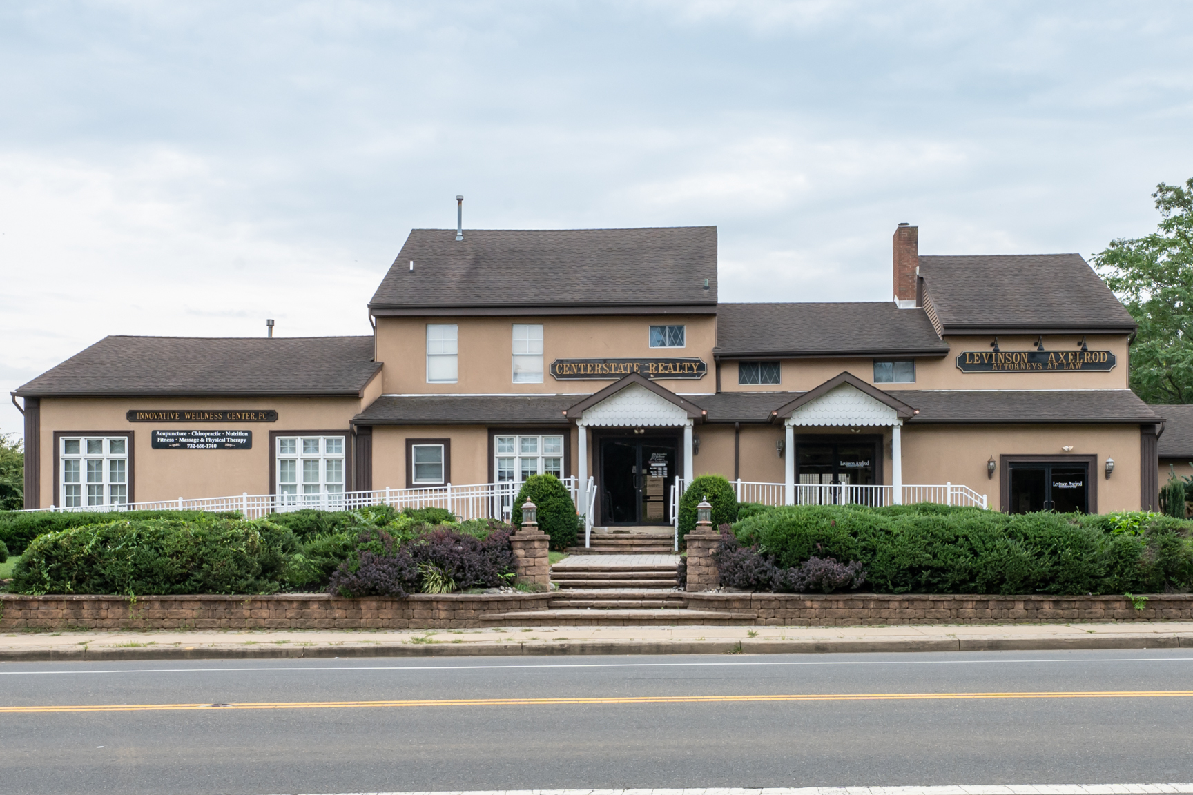 220 Forsgate Dr, Jamesburg, NJ for lease Building Photo- Image 1 of 7