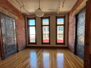 125-137 N Commercial St, Trinidad, CO à louer Photo intérieure- Image 1 de 3