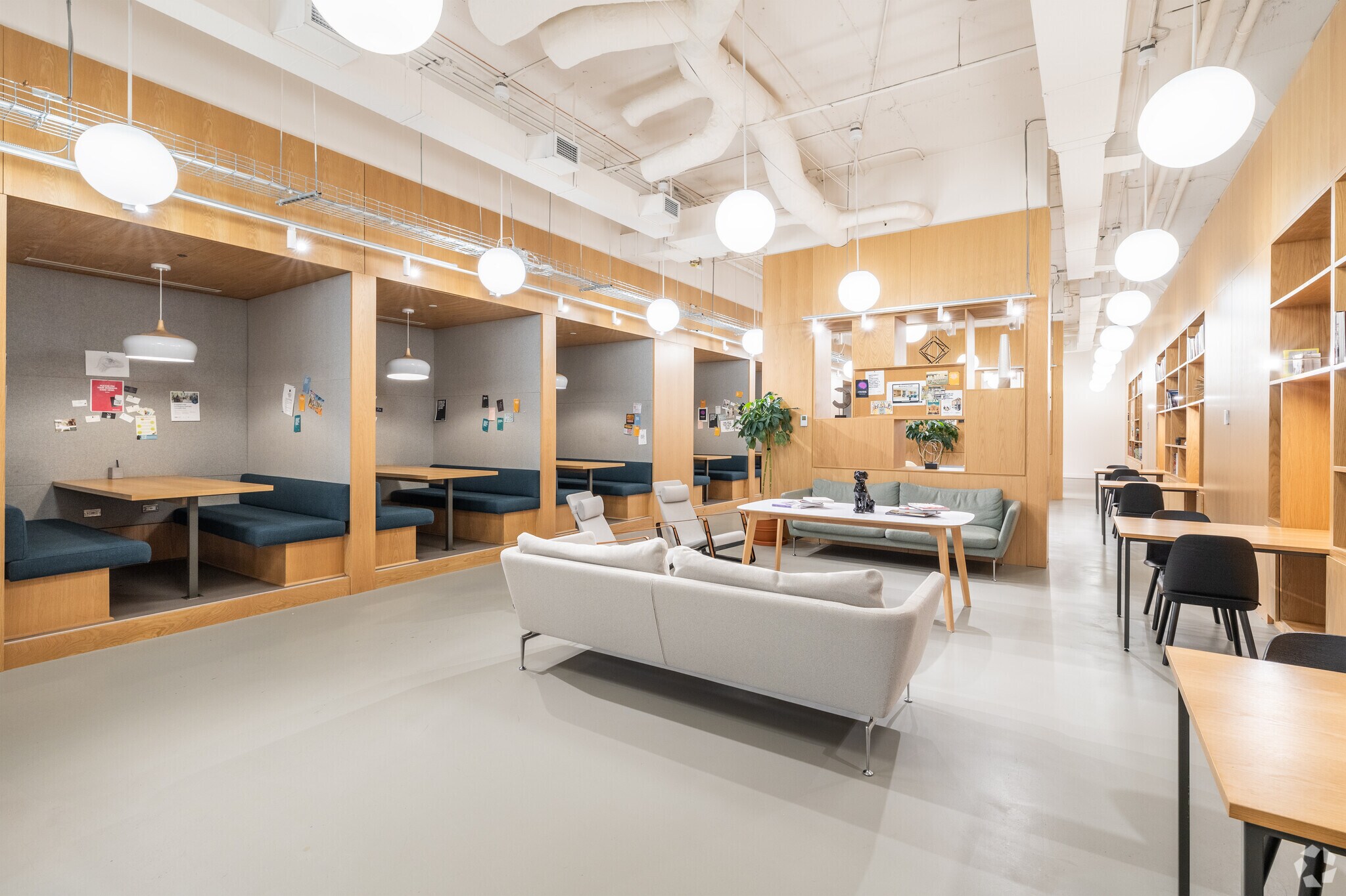 135 Laurier Av W, Ottawa, ON à vendre Photo du bâtiment- Image 1 de 1