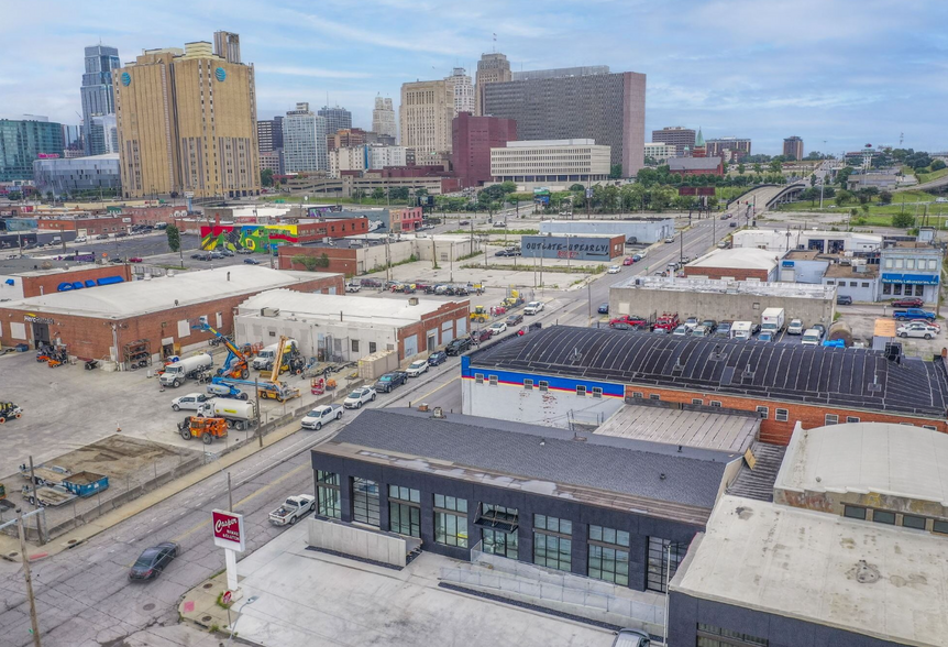 800 E 17th St, Kansas City, MO for sale - Building Photo - Image 1 of 4