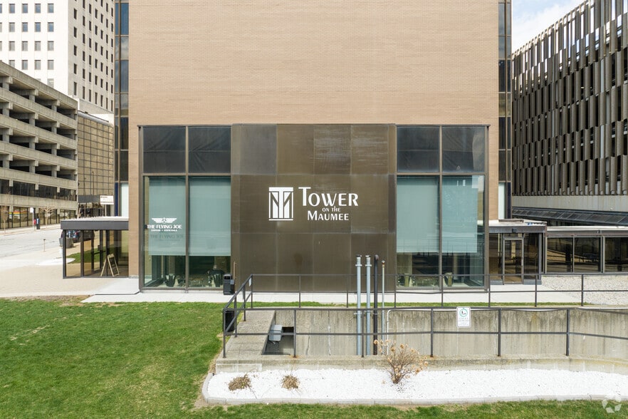 200 N Saint Clair St, Toledo, OH for lease - Building Photo - Image 3 of 41