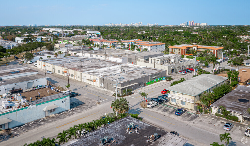 1110 NE 8th Ave, Fort Lauderdale, FL à louer - Photo du bâtiment - Image 3 de 3