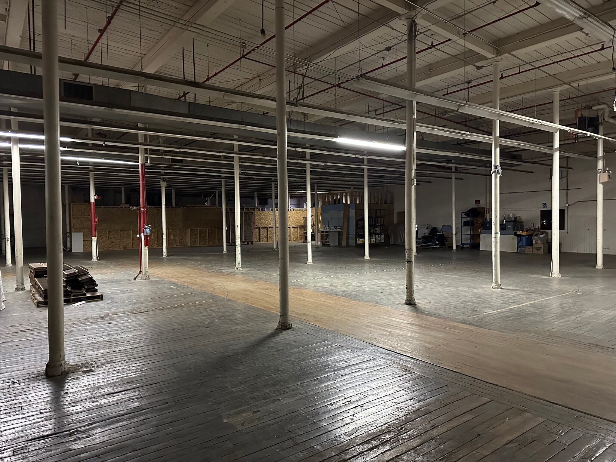 104 Anawan St, Fall River, MA à louer Photo intérieure- Image 1 de 4