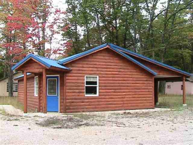 10945 SE M-72 Hwy, Kalkaska, MI à vendre - Photo principale - Image 1 de 26