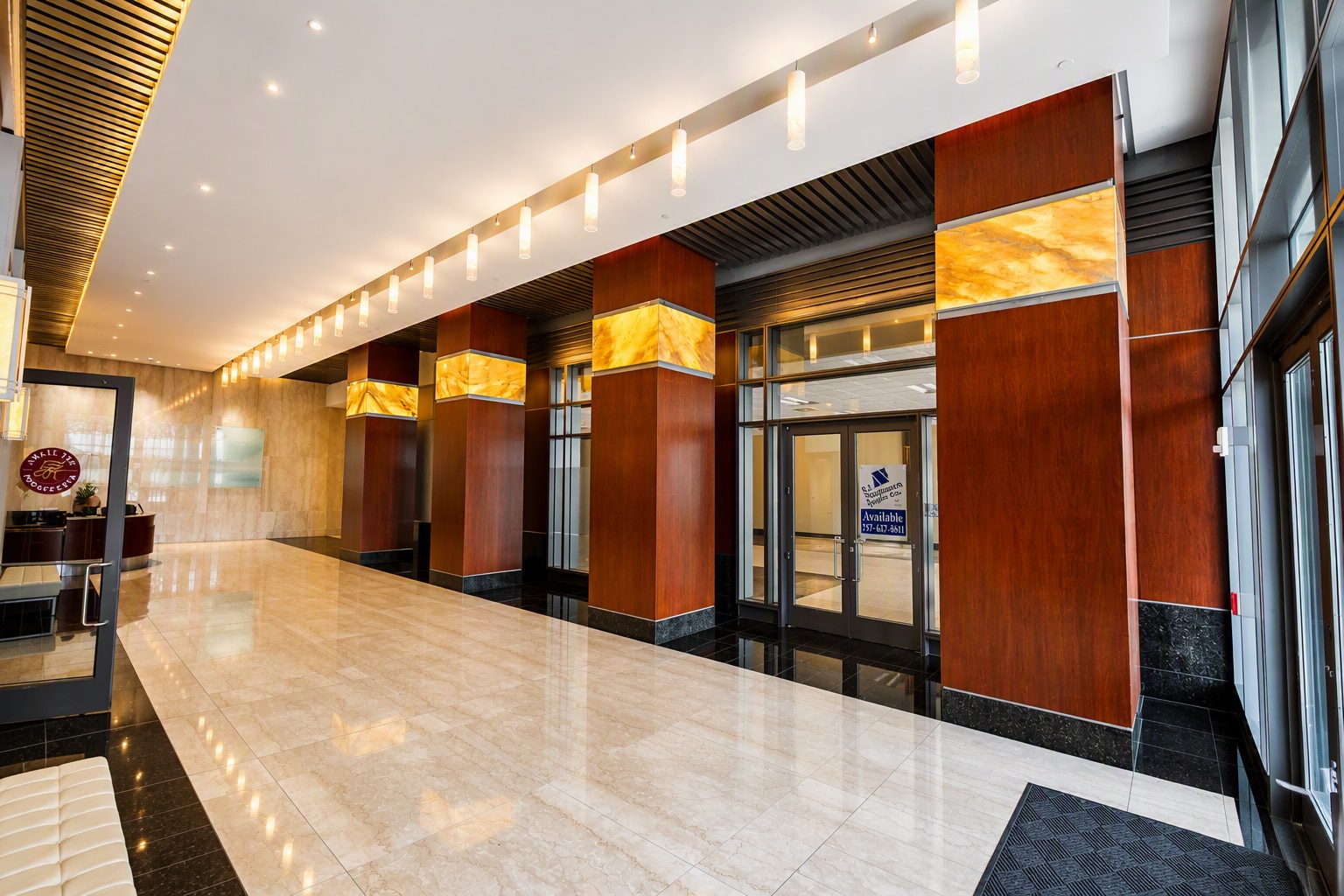 420 Monticello, Norfolk, VA for lease Interior Photo- Image 1 of 7