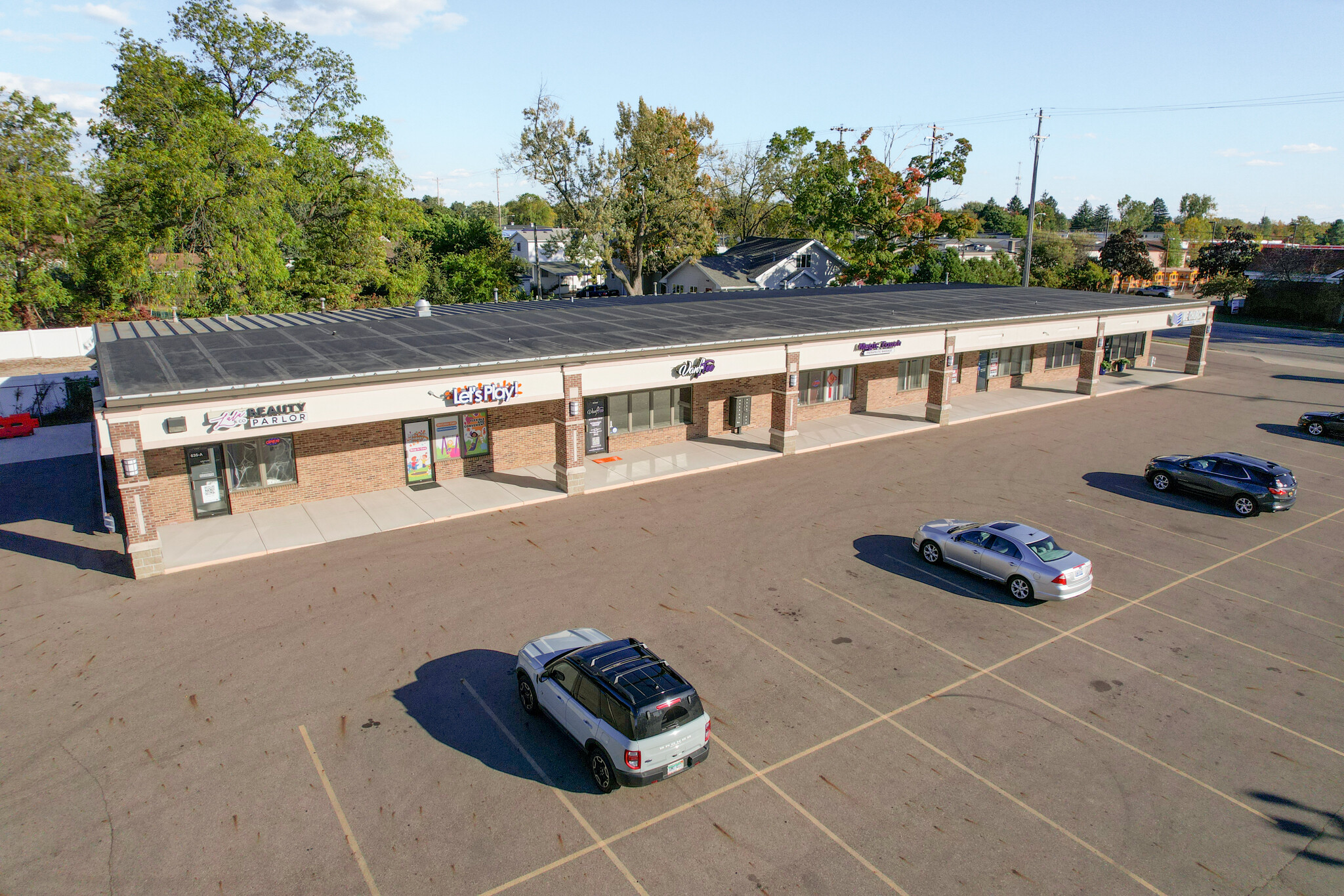 635 S Waverly Rd, Lansing, MI for lease Building Photo- Image 1 of 12