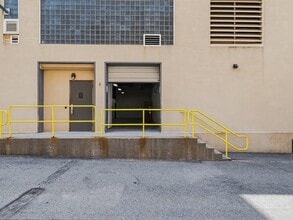 14 O'Henry Ave, Asheville, NC for lease Interior Photo- Image 1 of 16