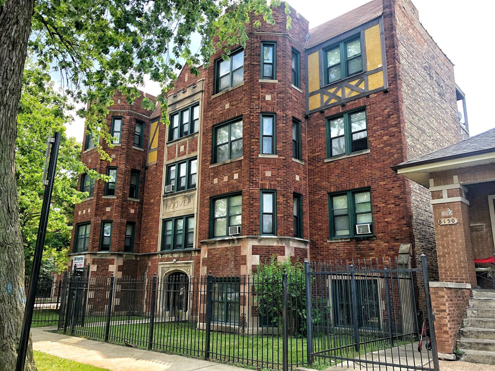 8156 S Laflin St, Chicago, IL à vendre Photo du bâtiment- Image 1 de 1