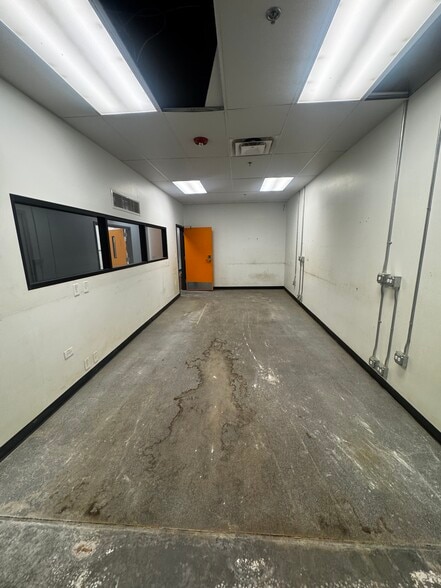 9690 Dallas St, Commerce City, CO for lease - Building Photo - Image 2 of 12