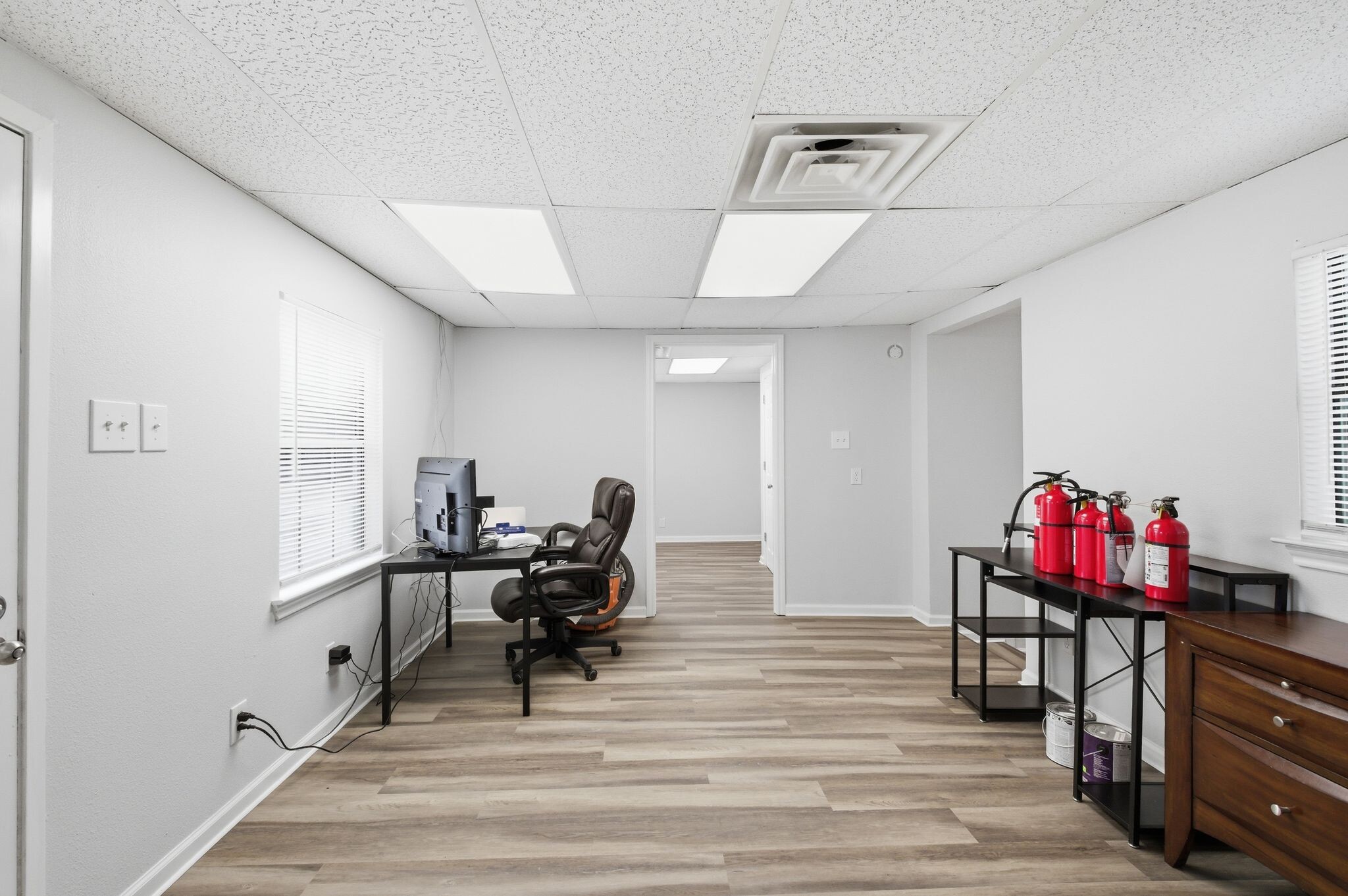 2906 Woodlawn Rd, McKinney, TX for lease Interior Photo- Image 1 of 5