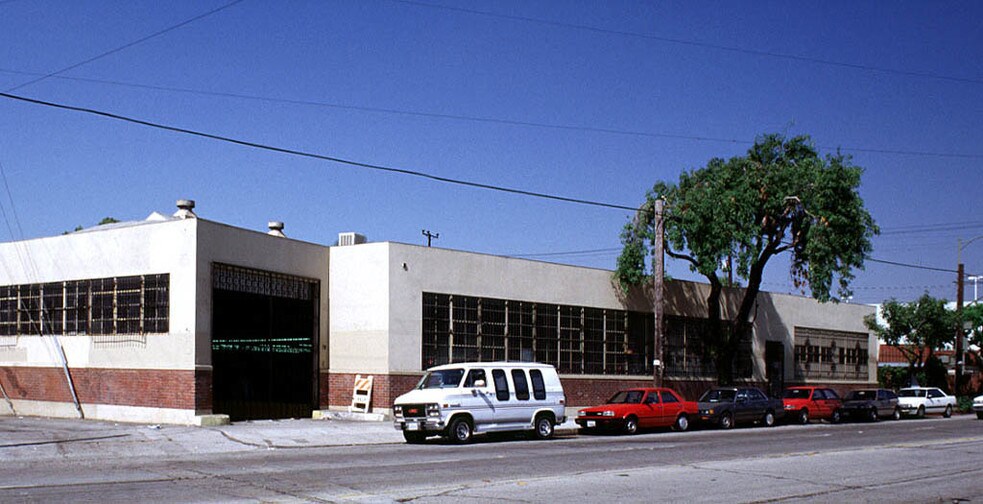 2600 E 8th St, Los Angeles, CA à louer - Autre - Image 2 de 3