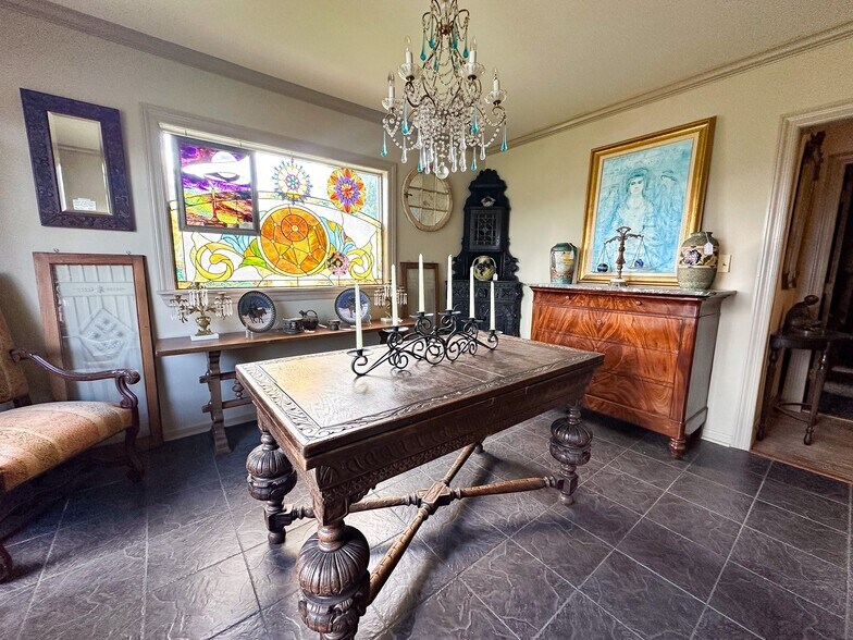 116 Oakwood Ave NW, Huntsville, AL à vendre - Photo intérieure - Image 3 de 5