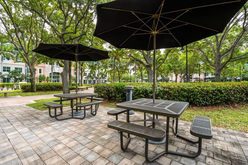 3501 SW 160th Ave, Miramar, FL à louer Photo du bâtiment- Image 1 de 7